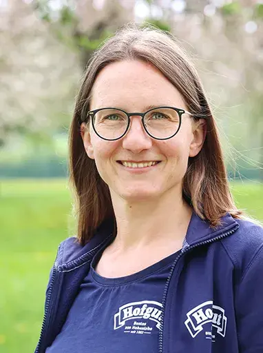 Portrait von Sara Hackspacher, Leitung Abteilung Landwirtschaft