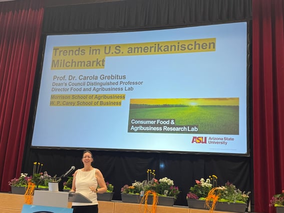 Prof. Dr. Carola Grebitus bei ihrem Vortrag