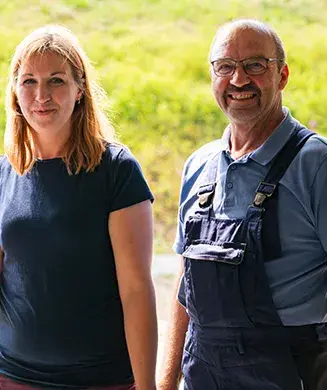 Landwirtin Frau Biermann mit ihrem Vater Herr Layher