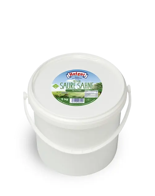 Ein fünf Kilogramm Eimer Hofgut frische saure Sahne